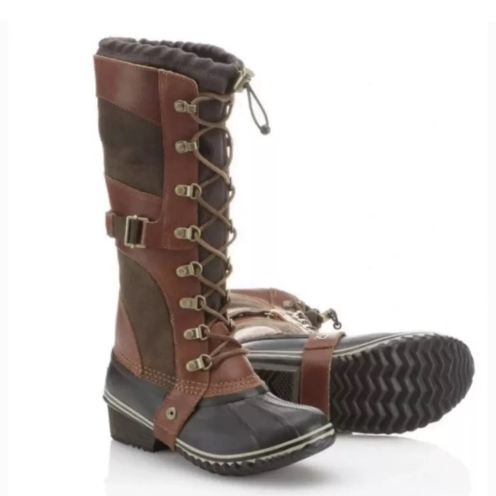 Sorel Conquest Carly tall winter lace up waterproof boots size 6